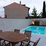 Casas Hazas La Cuesta (Castile and Leon)